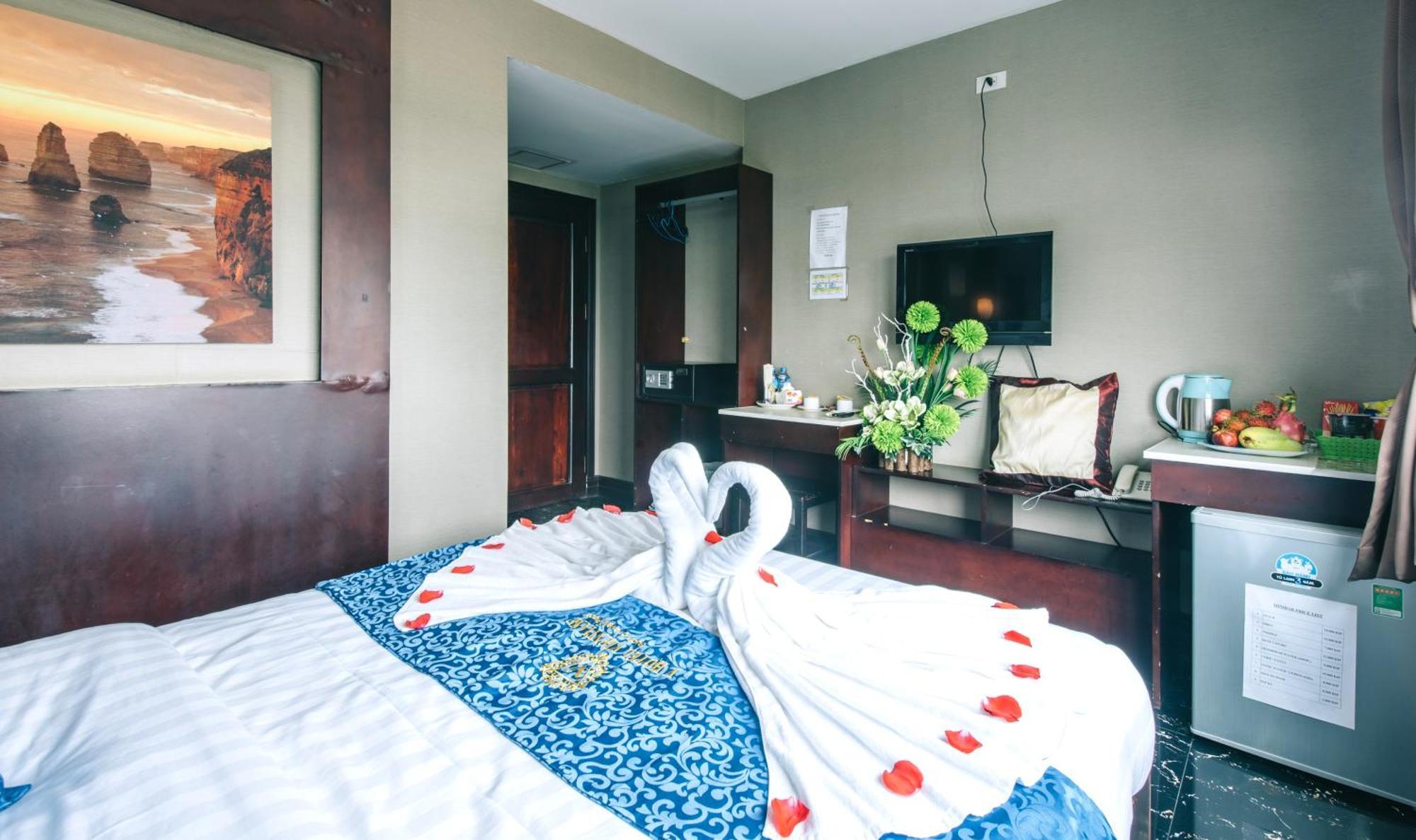 V Hotel В'єнтьян Номер фото