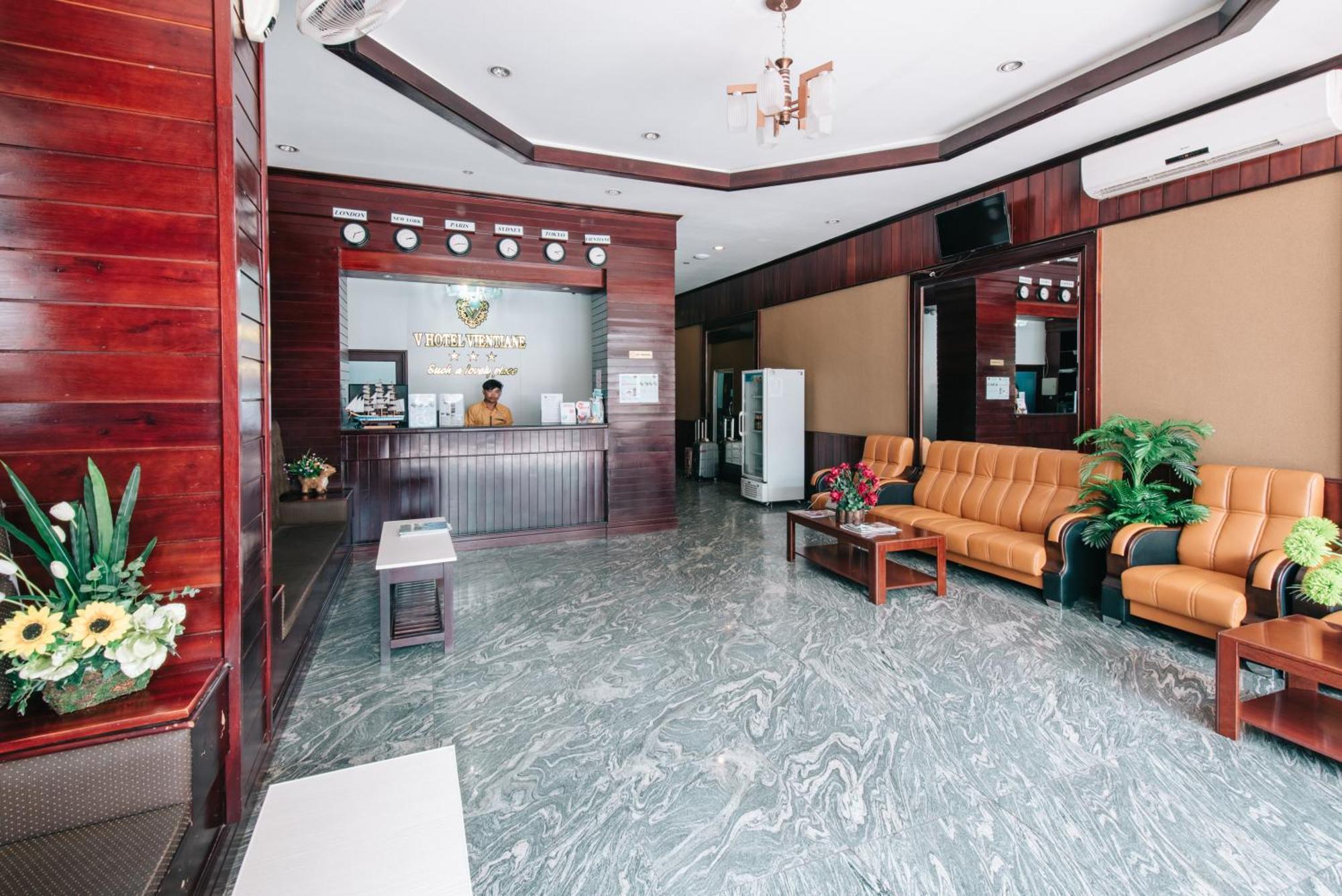 V Hotel В'єнтьян Екстер'єр фото